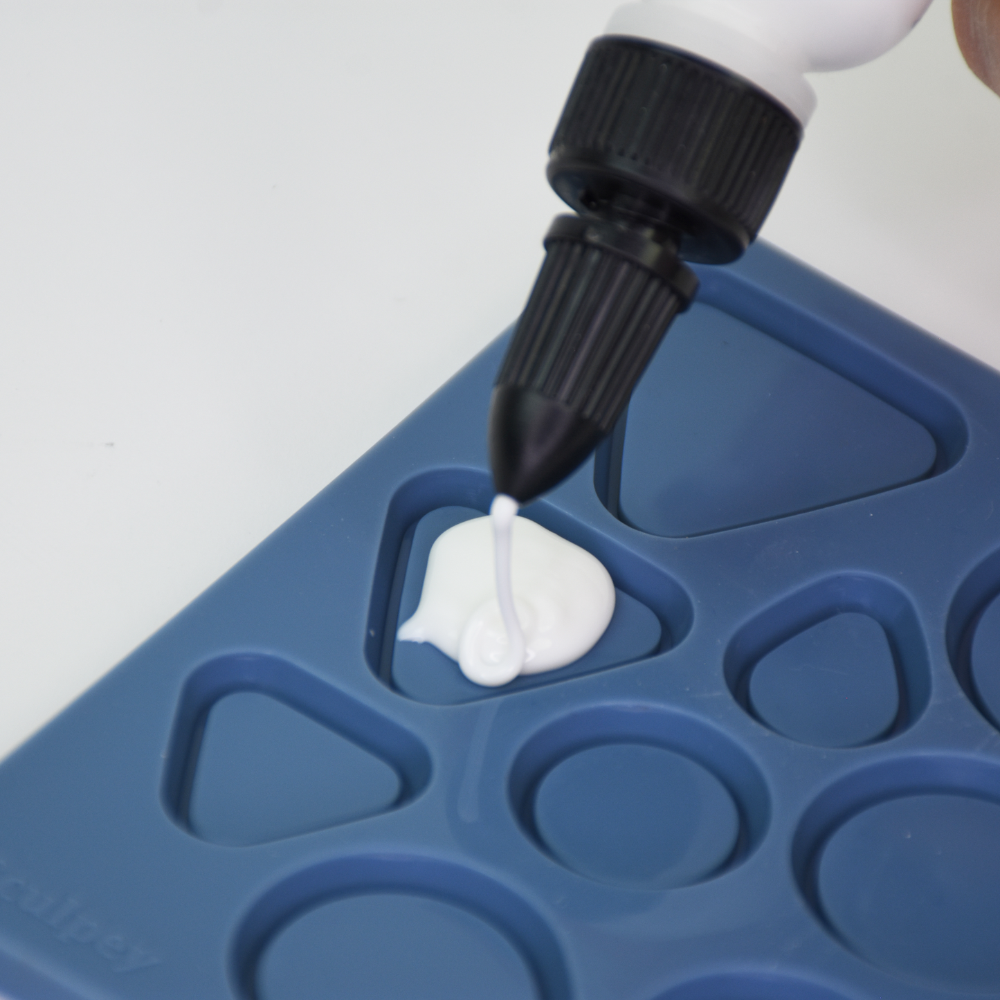 Liquid Sculpey - Glow in the Dark Liquid Clay