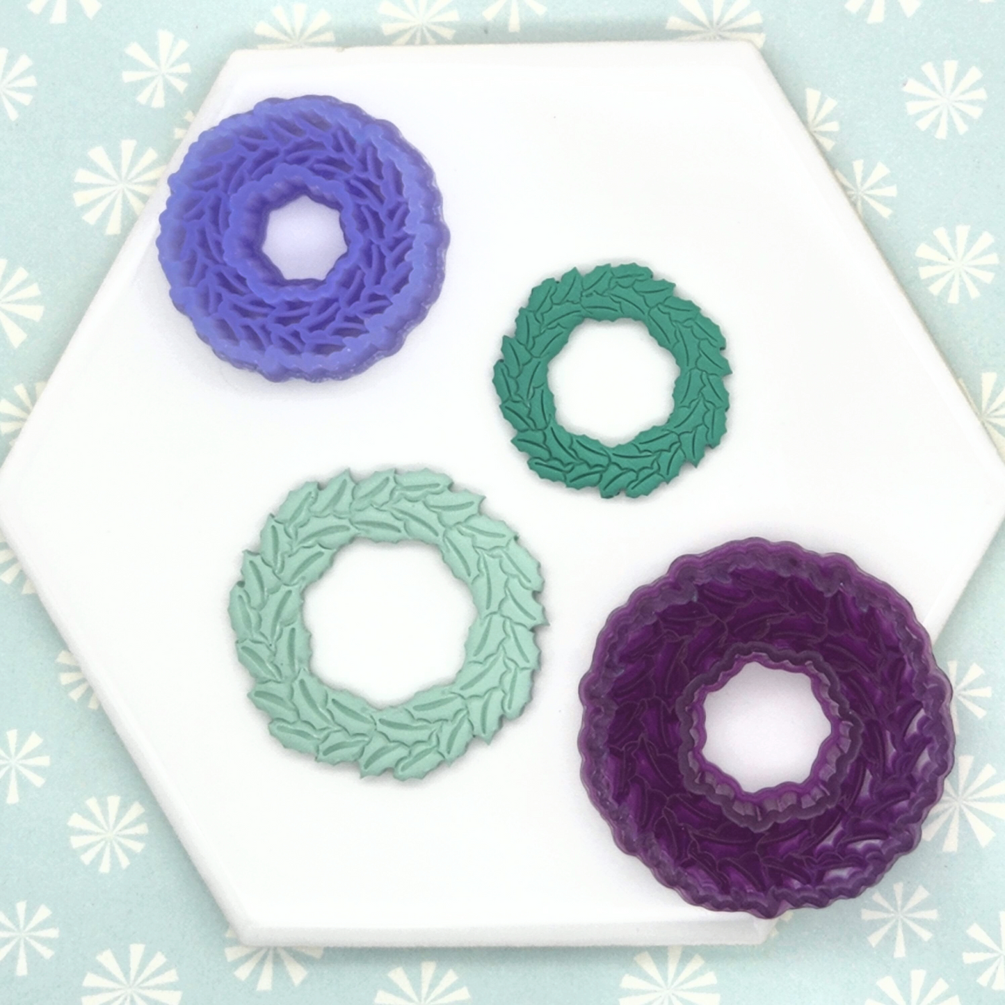 Christmas Wreath Polymer Clay Cutter Pattern Design