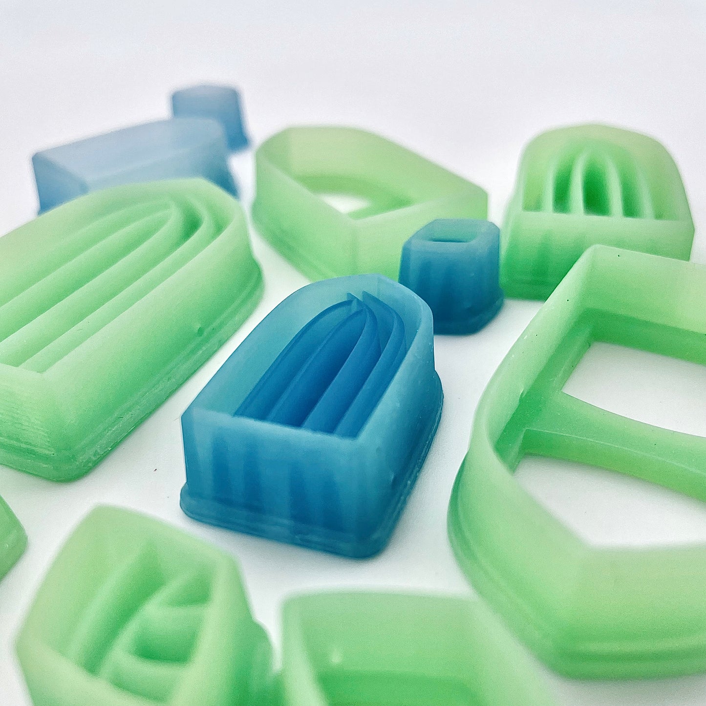 3d printed sharp edge art deco pointed arch with matching stud clay cutter set, polymer clay tools and supplies for earring and jewelry making stud and dangle.