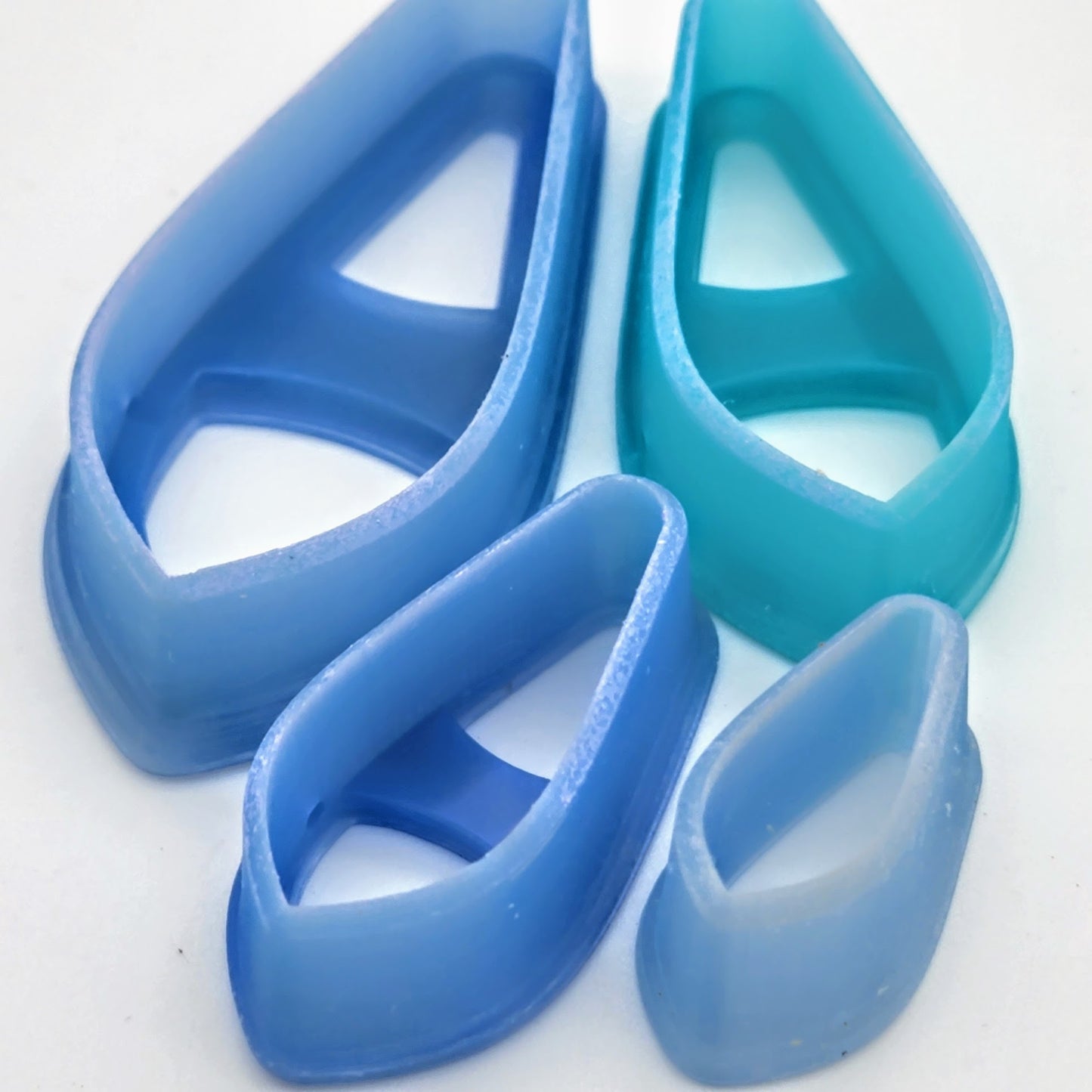 Elegant Teardrop