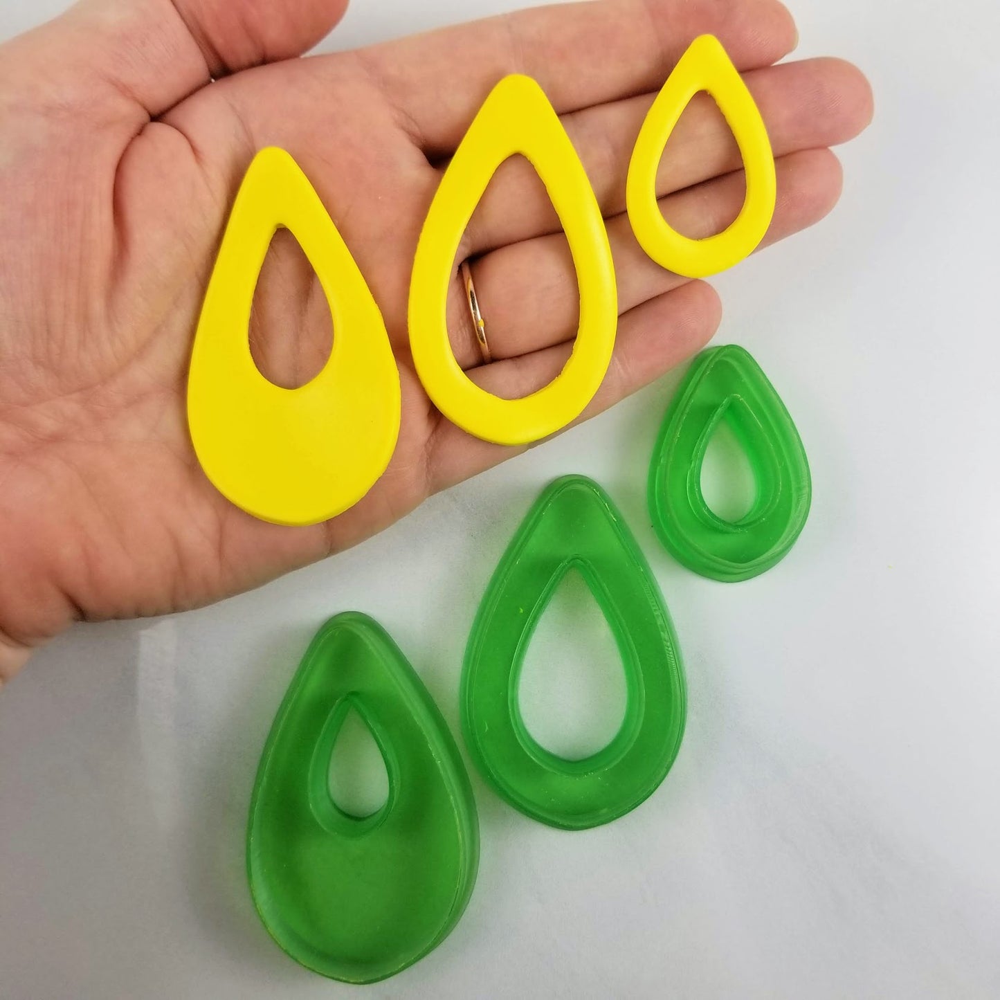 Samantha Teardrop Polymer Clay Cutter