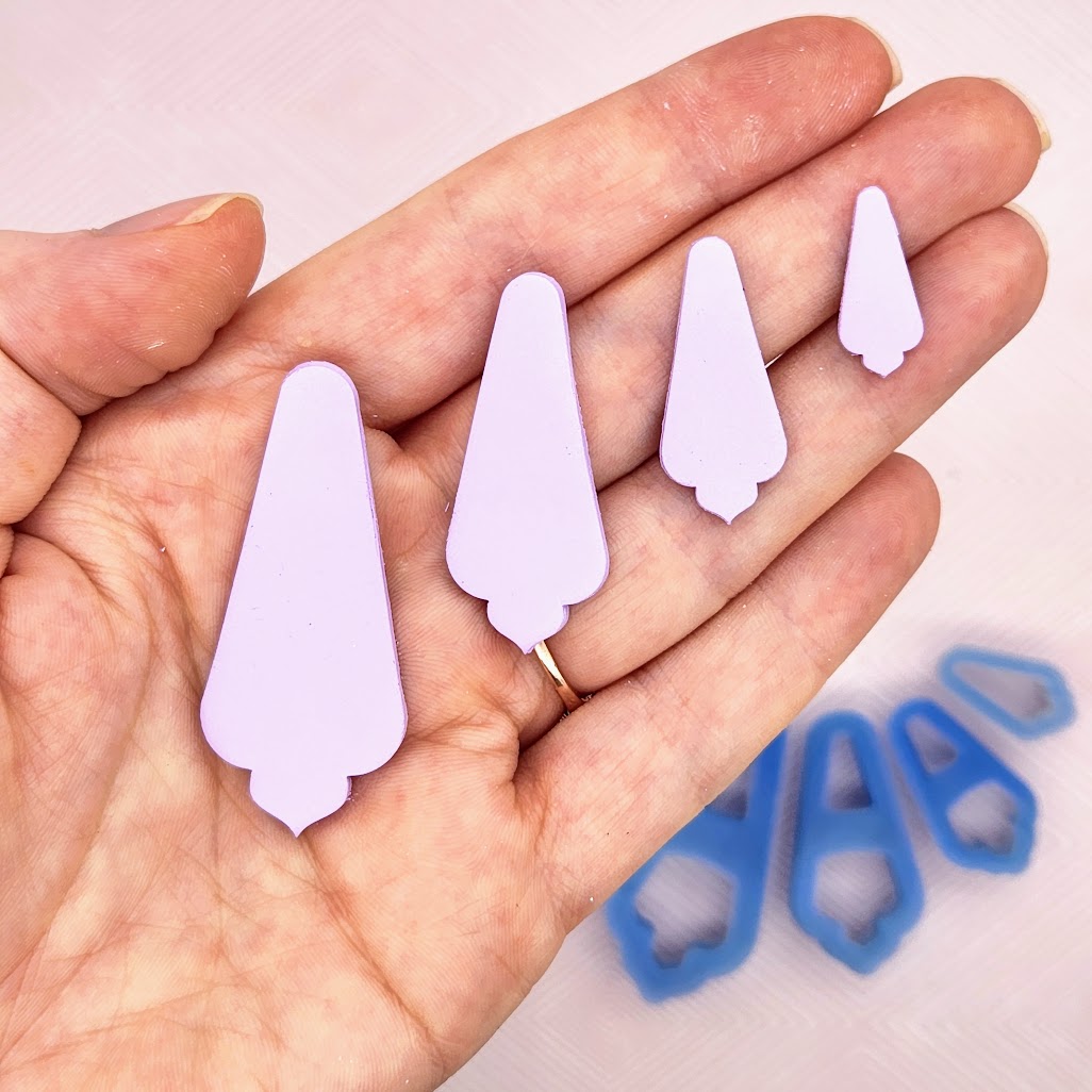 Scalloped Teardrop