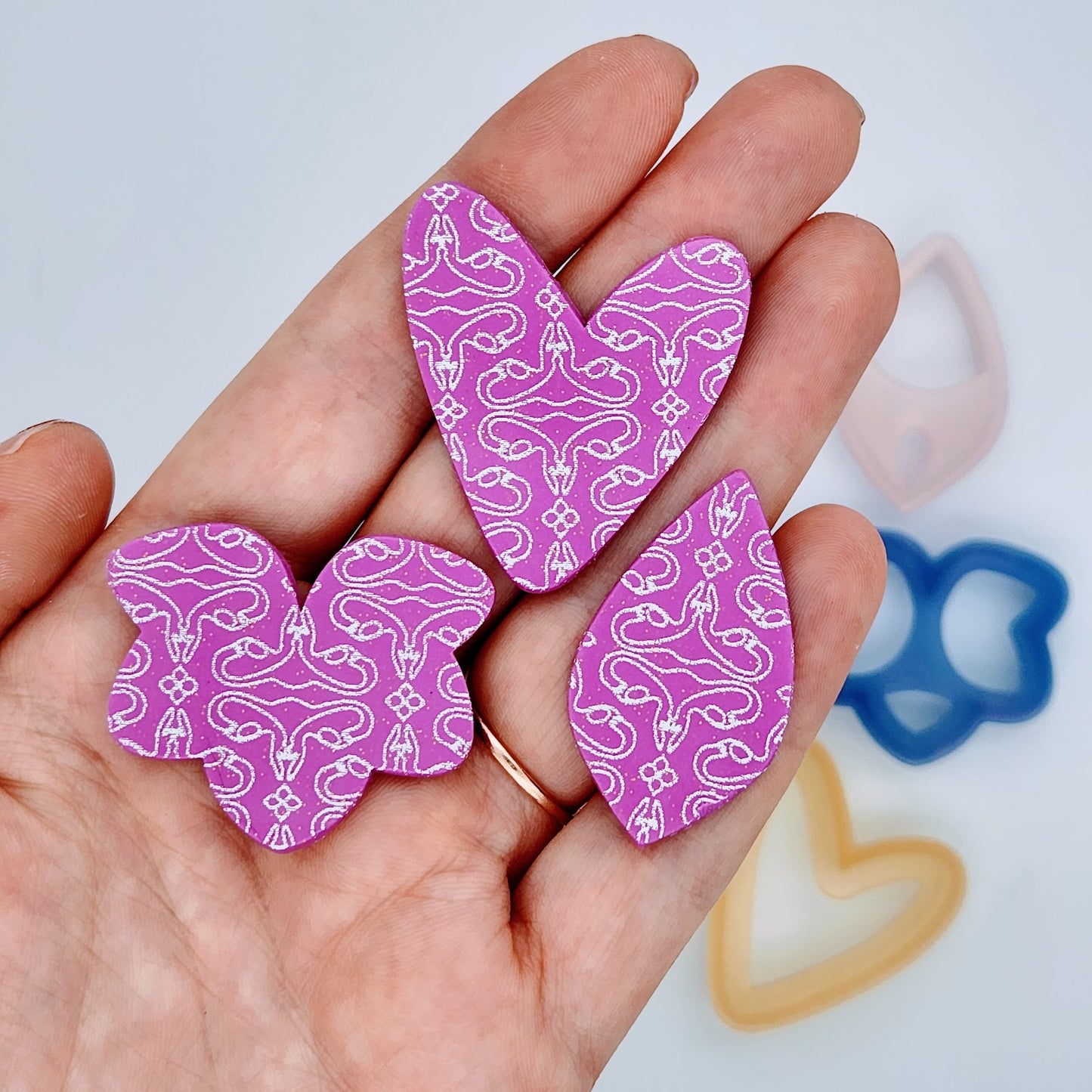Uteri United Silk Screen