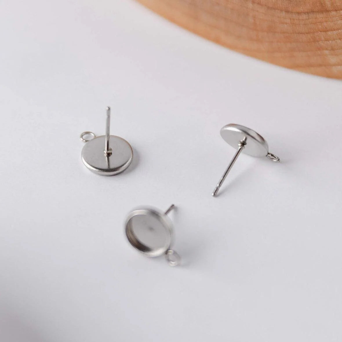 Silver Stainless Steel Bezel Studs with Connector Loop - Monarch Pine (10 Pieces)