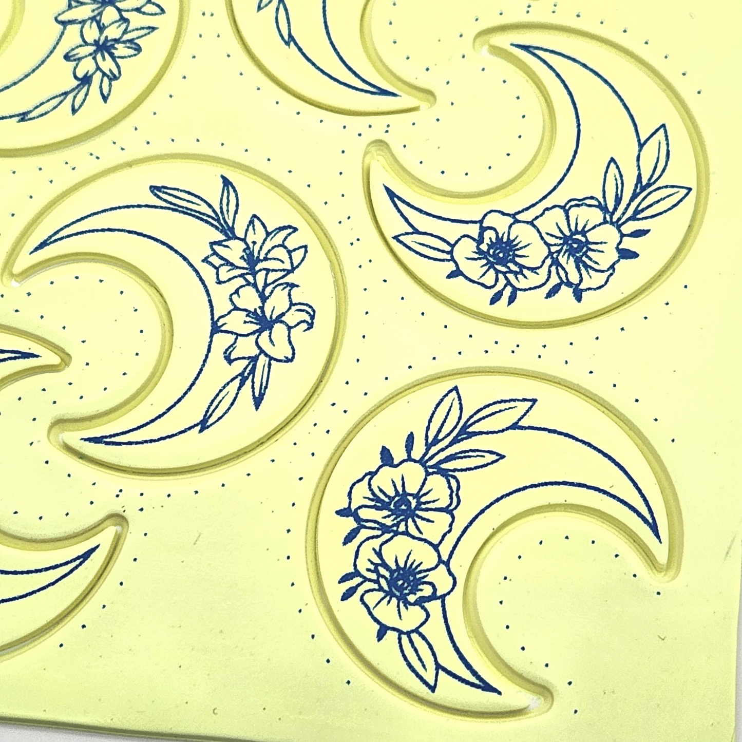 Floral Moons Silk Screen & Matching Cutter (Two Sizes)
