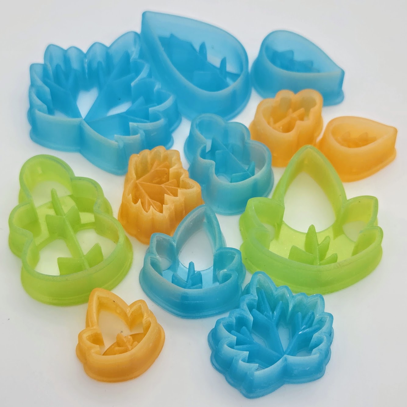 3D Printed Resin Autumn Fall Maple Leaves Polymer Clay Shape Sharp Edge Cutters