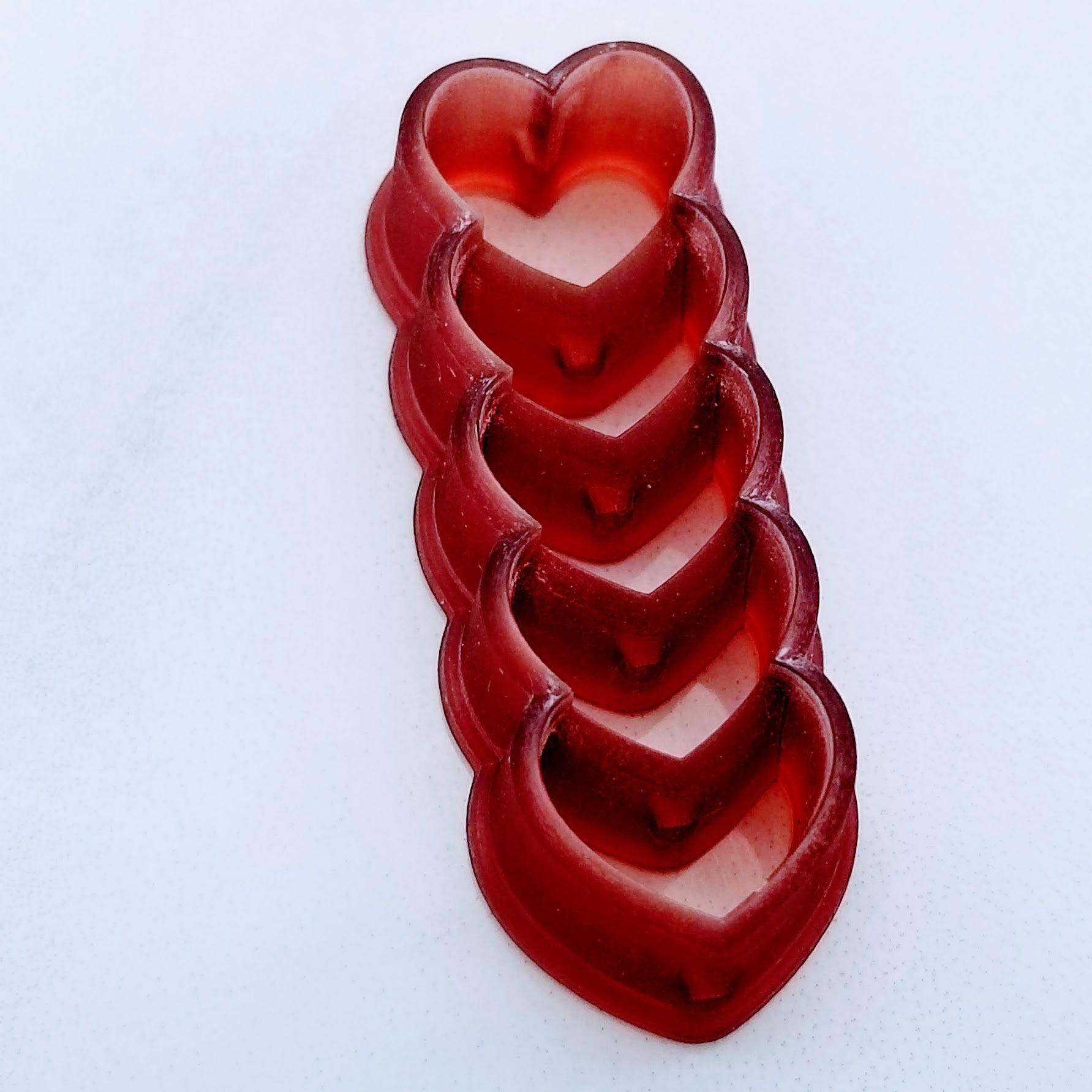 3D printed sharp edge resin heart chain polymer clay cutter details