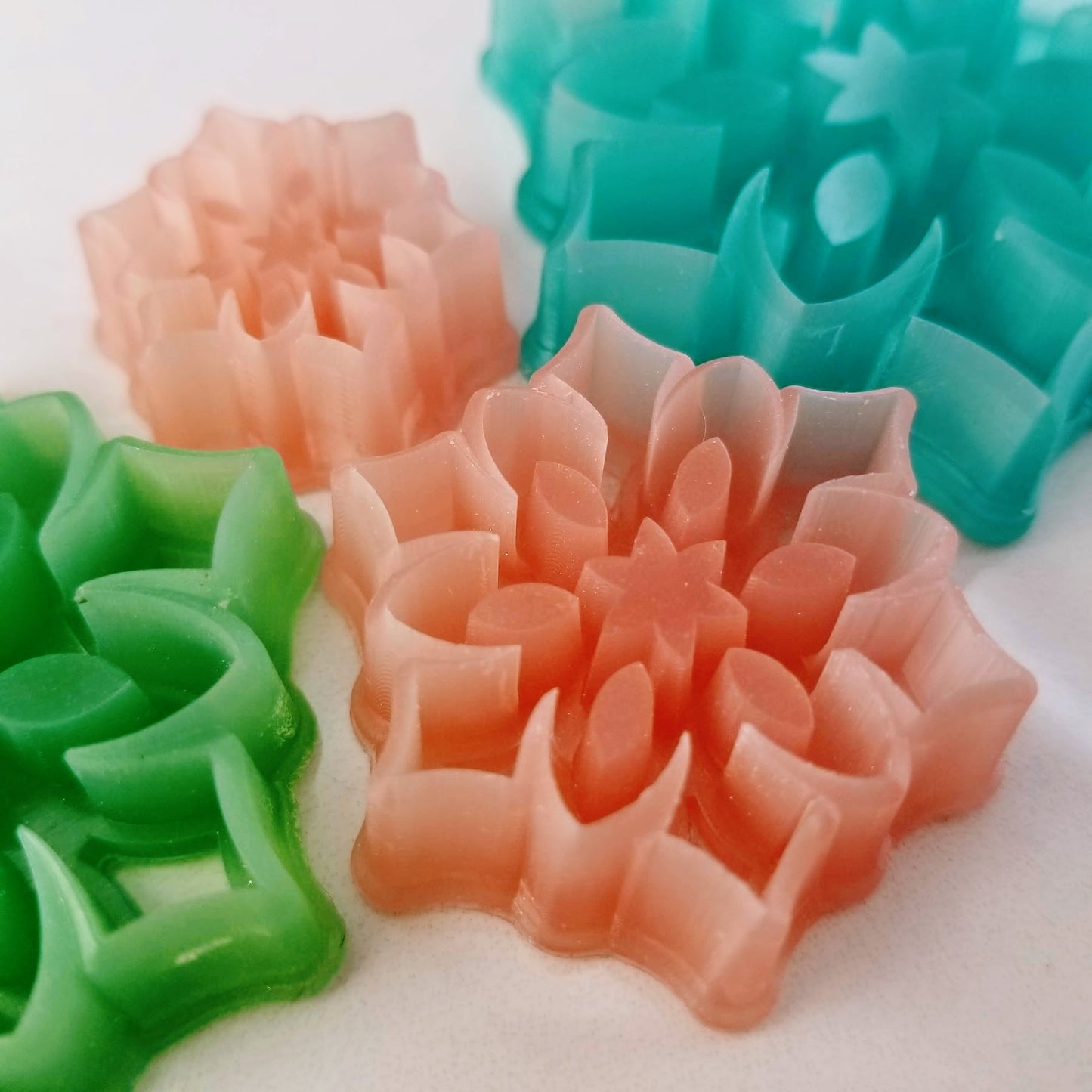 3D Printed Resin Snowflake Shape Sharp Edge polymer Clay Cutter